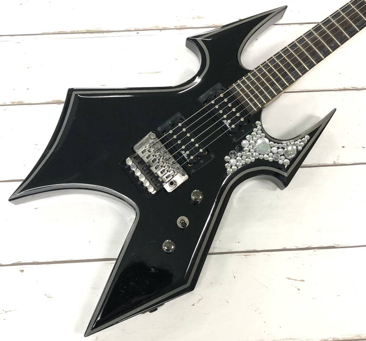 ○独特な雰囲気♪人気の高いシェイプ♪ビーシーリッチ B.C.Rich