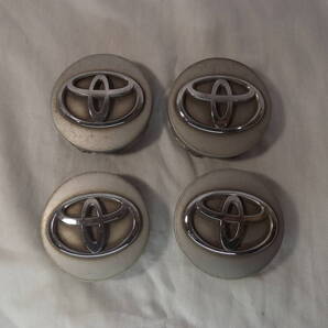 トヨタ ホイール センターキャップ 4個