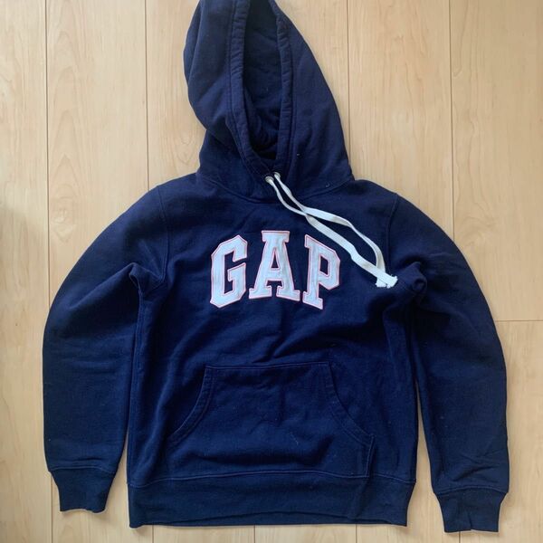 GAP ロゴパーカー