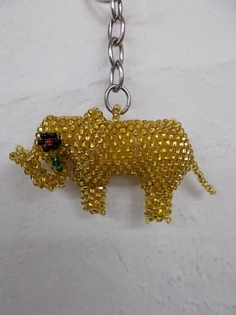 Nuevo llavero con cuentas, elefante, cuentas de elefante, Amigurumi, abalorios, cuentas de semillas, abalorios hechos a mano, juguete de peluche, encanto G, trabajo de perlas, Producto terminado, otros