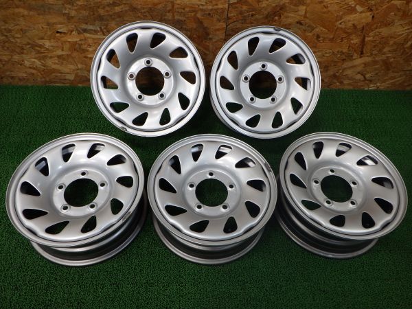 ヤフオク! -「エスクード純正ホイール」(タイヤ、ホイール) の落札相場