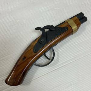 0J57 wooden toy gun PARRIS SAVANNAH.TN.1689 America made USA present condition goods 