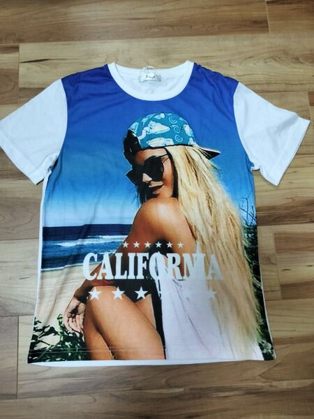 カリフォルニア柄のメンズ半袖TシャツMサイズ②