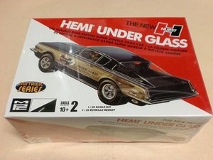 MPC 1/25 ハースト ヘミ アンダー グラス プリムス バラクーダ　HURST HEMI UNDER GLASS BARRACUDA mpc 38418 　