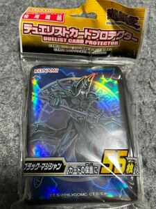 遊戯王 公式スリーブ ブラック・マジシャン 劇場版仕様 新品未開封品 カードプロテクター