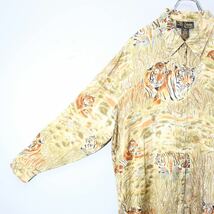 USA VINTAGE C.B Studio BY Corey B TIGER PATTERNED SILK100% DESIGN OVER SHIRT/アメリカ古着トラ柄シルク100%オーバーシャツ_画像9