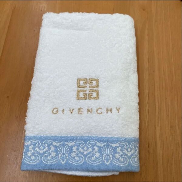 GIVENCHY ハンドタオル