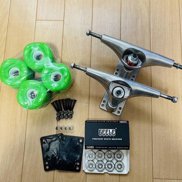 お得 サーフスケート CARVER カーバー CX4同機能トラック 話題の四角ウィール70*51mm ABEC11ベアリング 足回りセット F