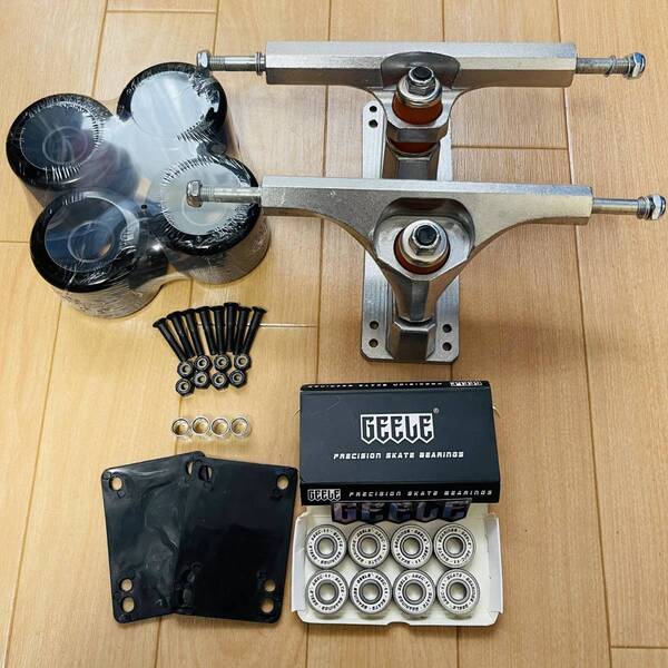 お得 サーフスケート CARVER カーバー CX4同機能トラック 第二世代 65*45mmソフトウィール ABEC11ベアリング 足回りセット A