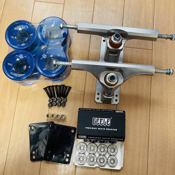 お得 サーフスケート CARVER カーバー CX4同機能トラック 第二世代 70*51mmソフトウィール ABEC11ベアリング 足回りセット I