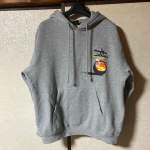 希少　stussy 両面8ボールパーカー