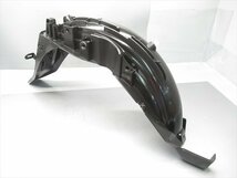 B1R5-0515 ホンダ スーパーカブ50 C50-2 リアフェンダー テールカウル 純正品 【AA04-110～ 4速 セル付 Fi車 動画有】_画像4