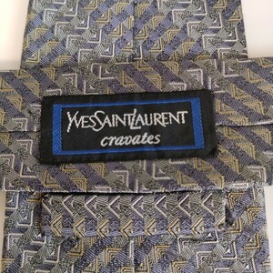 イヴサンローラン（YVES SAINT LAURENT）柄ネクタイ