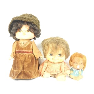 昭和ビンテージレトロ セキグチ製 国産ソフビ人形3体1970年代 一番大きい人形 幅13cm 奥行き7cm 高さ22cm 一番小さい人形 幅5cm KHK505