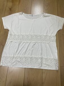 ナチュラルビューティーベーシック　半袖Tシャツ　トップス　sizeM トップス レース