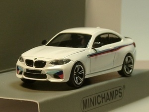 Minichamps 1/87 BMW 2er M2 F87 Presentation