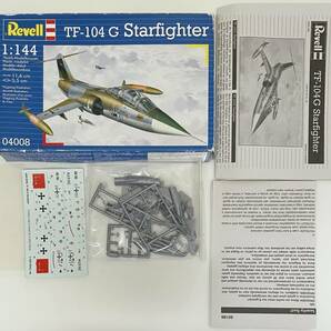 送料300円～ 希少 未使用品 Revell ドイツレベル 1/144 ロッキード TF-104 G スターファイター 複座型 プラモデル の画像2