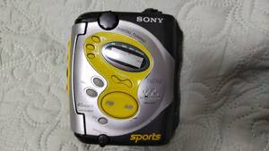 0504 SONY WALKMAN SPORTS WM-FS421 レア物ですよ。