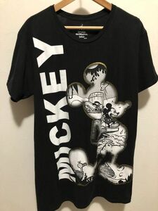 Disney ミッキーマウス　Tシャツ