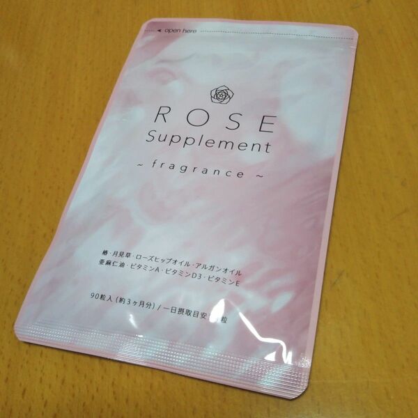 サプリメント　ローズサプリ サプリメント エチケット アロマ 薔薇 バラ の香り女性美容１袋90粒入約 3ヵ月分　新品未開封