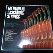 LP　マントヴァーニ カスケーディング・ストリングス　キッスしているのは誰、時のたつまま、どこにいるの　他全12曲　t20_画像2