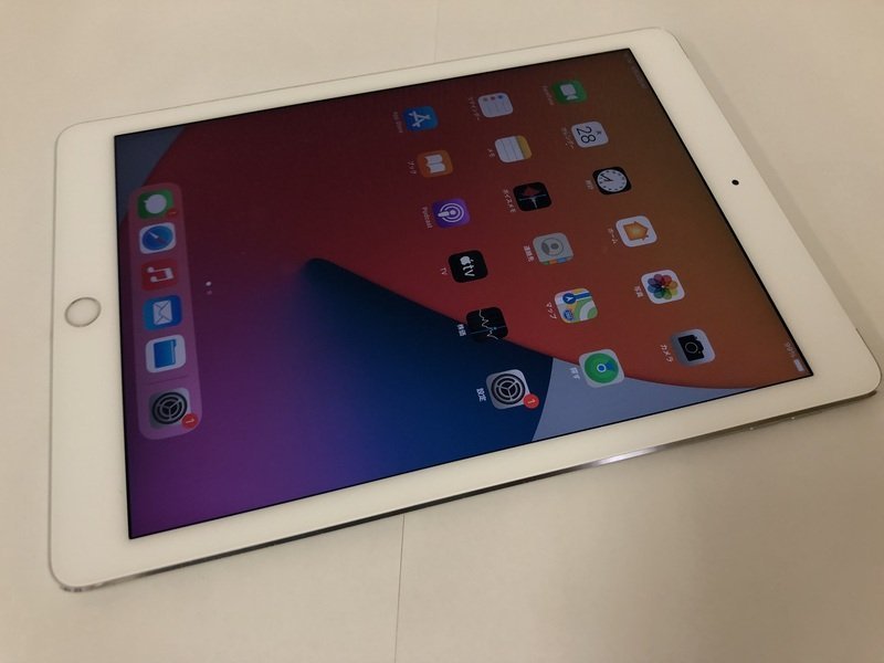 Apple iPad Air 2 Wi-Fi+Cellular 16GB au [スペースグレイ