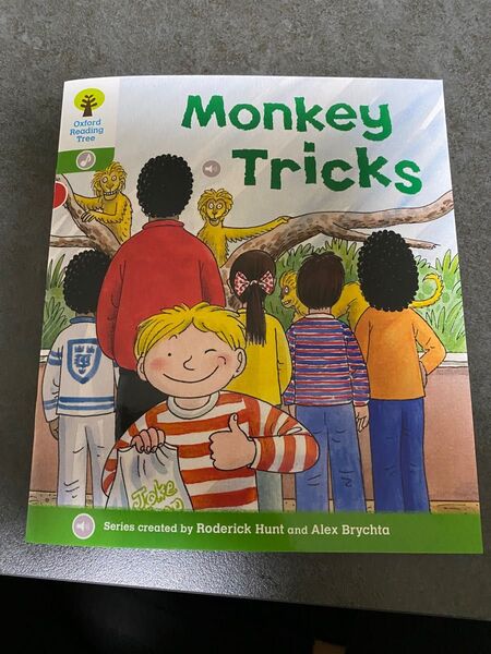 Oxford Reading Tree STAGE2 monkey tricks
