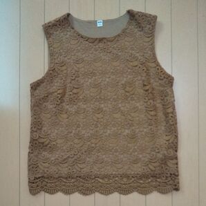新品 未使用 ユニクロ レース タンクトップ Sサイズ