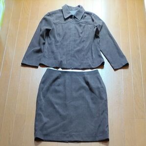 ジップアップスーツ