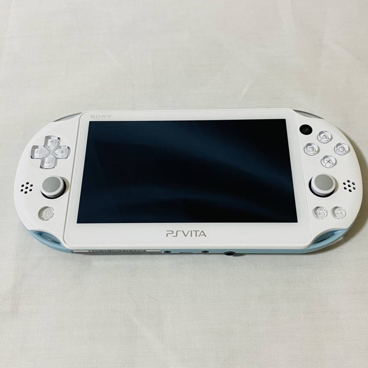 美品 SONY PS Vita ライトブルー/ホワイト PCH-2000｜PayPayフリマ