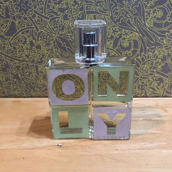 GIVENCHY ONLY 50ml 香水