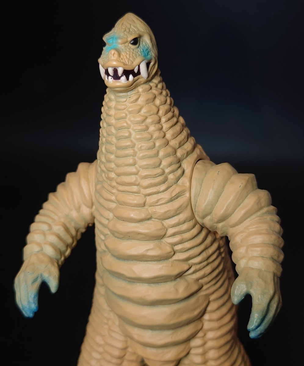 ヤフオク! -「レッドキング ソフビ」(レッドキング) (怪獣、宇宙人)の
