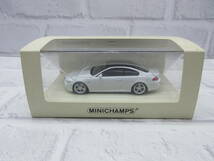 ミニカー　1/43　ミニチャンプス　BMW　M6　クーペ　ホワイト　モデルカー_画像1