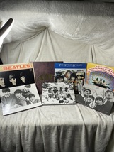 m0114 BEATLES ビートルズ グッツ まとめ売り 中古 フォト レプリカ 白黒 激レア 壁掛け かっこいい おしゃれ インテリア 海外品_画像1