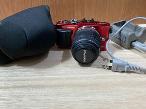 OLYMPUS PEN Lite E−PL6 RED