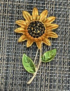 向日葵のブローチ　ひまわり　ブラック　スカーフピン お花　sunflower　ネックレス・ペンダント・キーホルダーにもなる通し穴付き