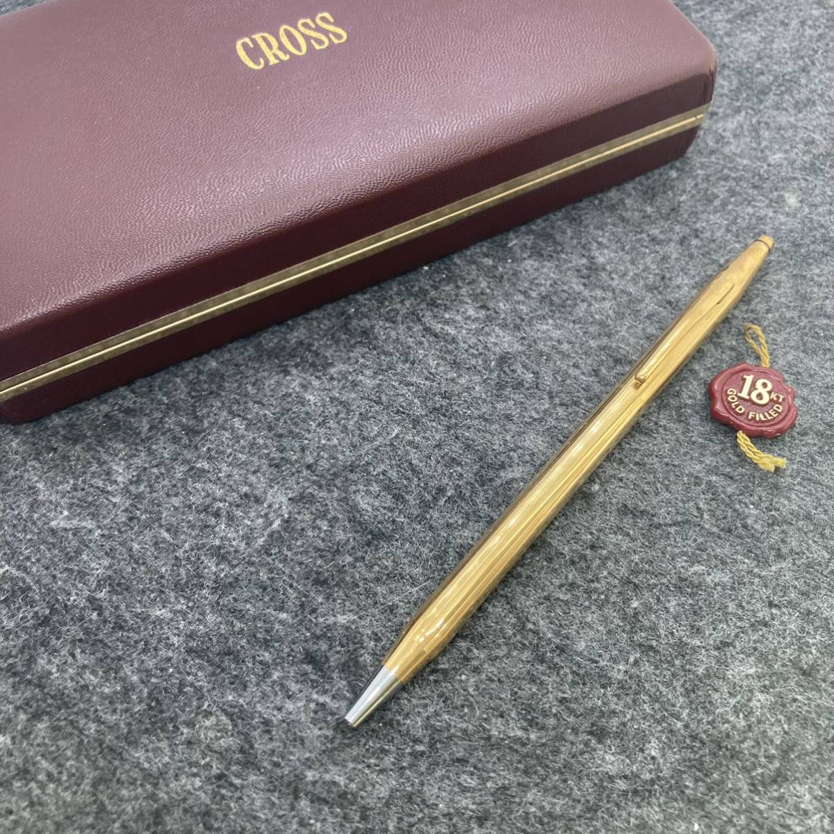 ヤフオク! -「cross ボールペン 18kt」の落札相場・落札価格