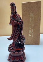 寿山石 石彫 観音像 中国古玩 獅祥 高さ約22cm_画像3