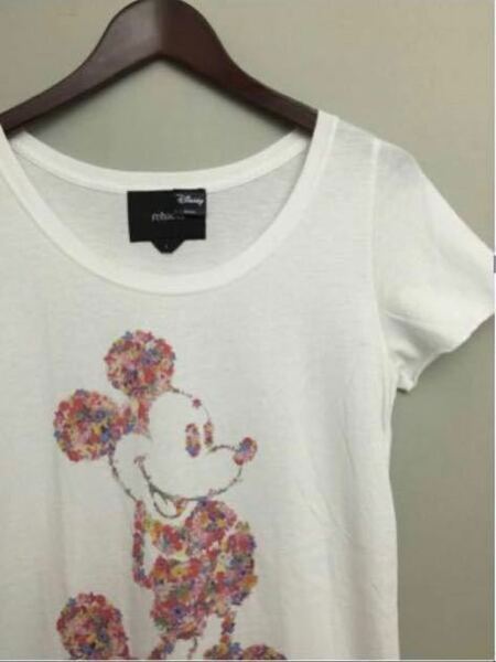 ♪♪♪ デスバレー ディズニー Disney ミッキーマウス シャツ 花柄　Tシャツ　衣類　ファッション