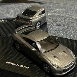 NISSAN GT-R (Ｒ３５）初期型 ガンメタ     ミラー付クリアーケース s=1/43の画像4