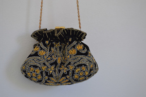  beads embroidery shoulder bag black black 