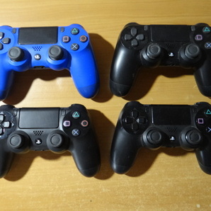 PS4用コントローラー 16個 ジャンク品の画像3