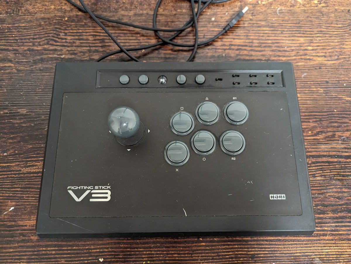 セイミツ工業のボタン使用】 HORI ファイテングスティックV3改造品