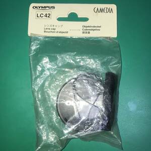 OLYMPUS レンズキャップ LC42 未使用品 R01397