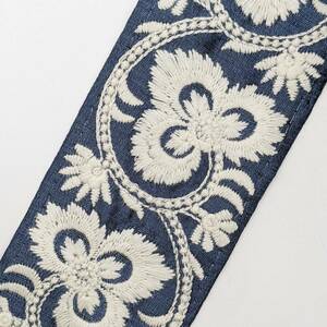  Индия вышивка лента примерно 68mm цветок узор темно-синий . белый 