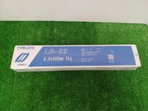 【未使用品】KOBELCO 溶接棒 4.0x400mm 5㎏ LB-52 手工具 ハンドツール/ITSC4VMU2CLE_画像1