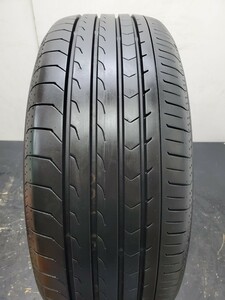 215/55R17 ヨコハマ ブルーアース RV03 22年式 バリ溝 深溝 美品 送料無料 条件付き