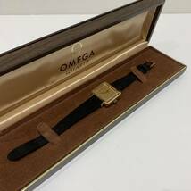 【AMT-4441】1円～ OMEGA オメガ DeVille デビル 腕時計 クォーツ ゴールド ジャンク ゴールド コレクション アンティーク 中古保管品_画像2