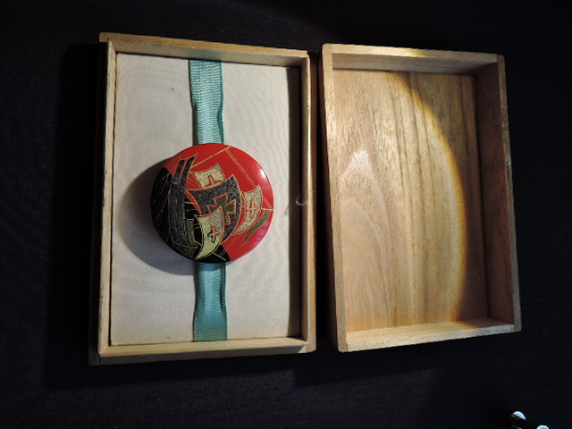 ヤフオク! -「漆塗り」(帯留め) (和装小物)の落札相場・落札価格