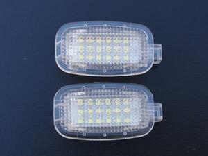 激白光！ ベンツ LED ルームランプ X156 GLA180 GLA250 GLA45　2個１セット